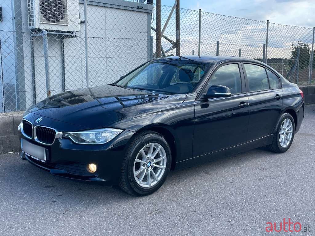 2012' BMW 3Er-Reihe photo #2