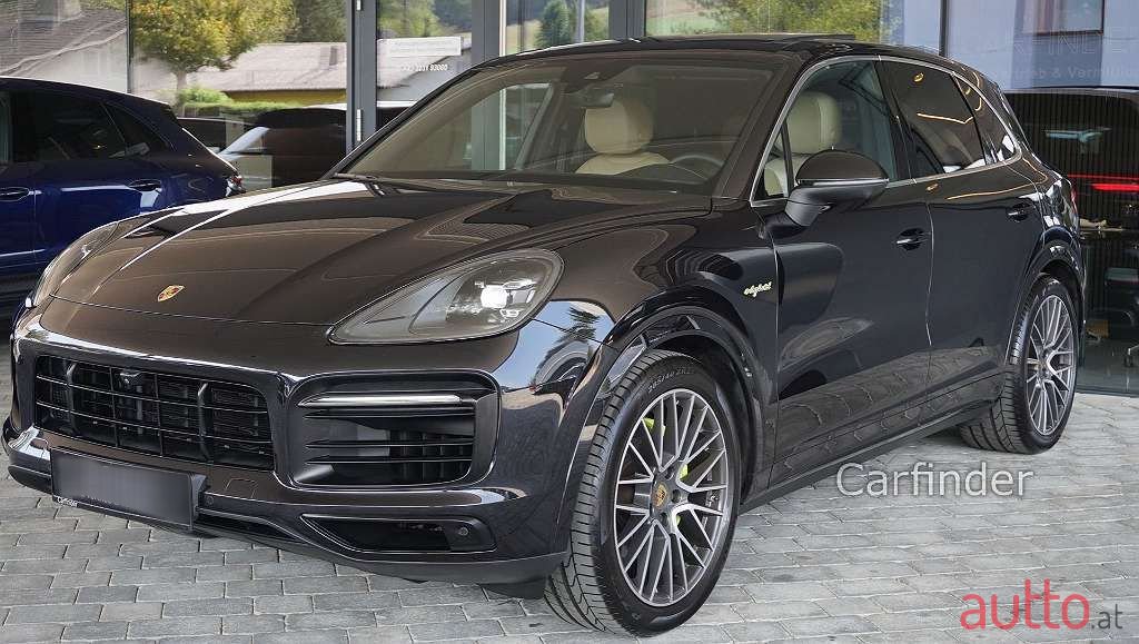 2018' Porsche Cayenne photo #6