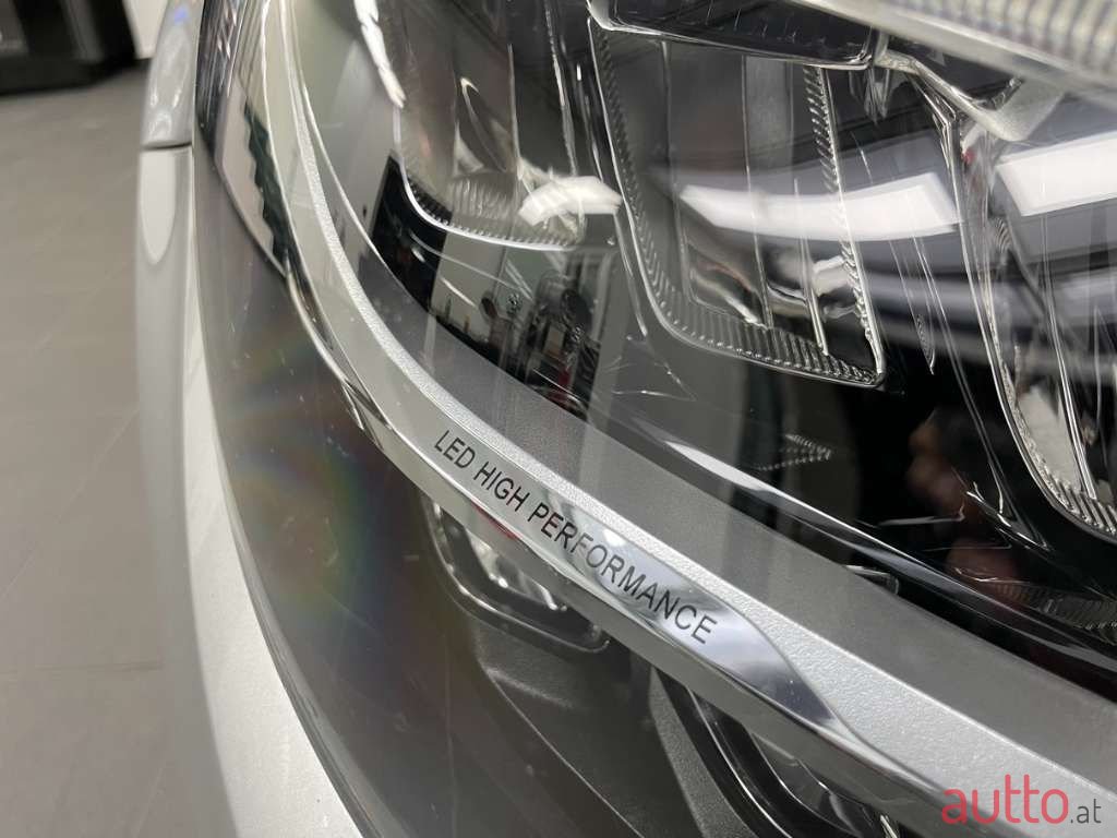 2019' Mercedes-Benz C-Klasse photo #5