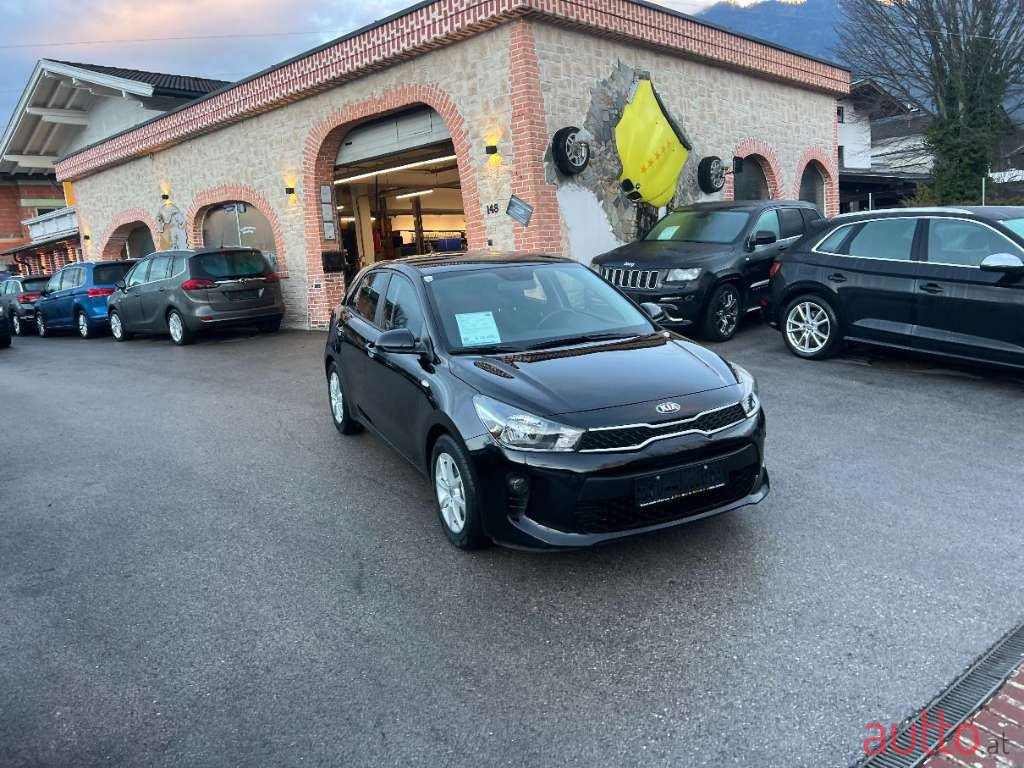 2018' Kia Rio photo #6