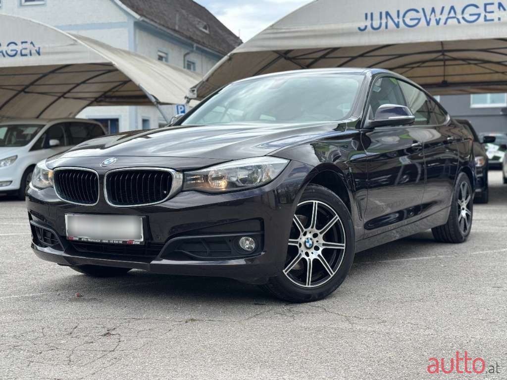 2015' BMW 3Er-Reihe photo #3