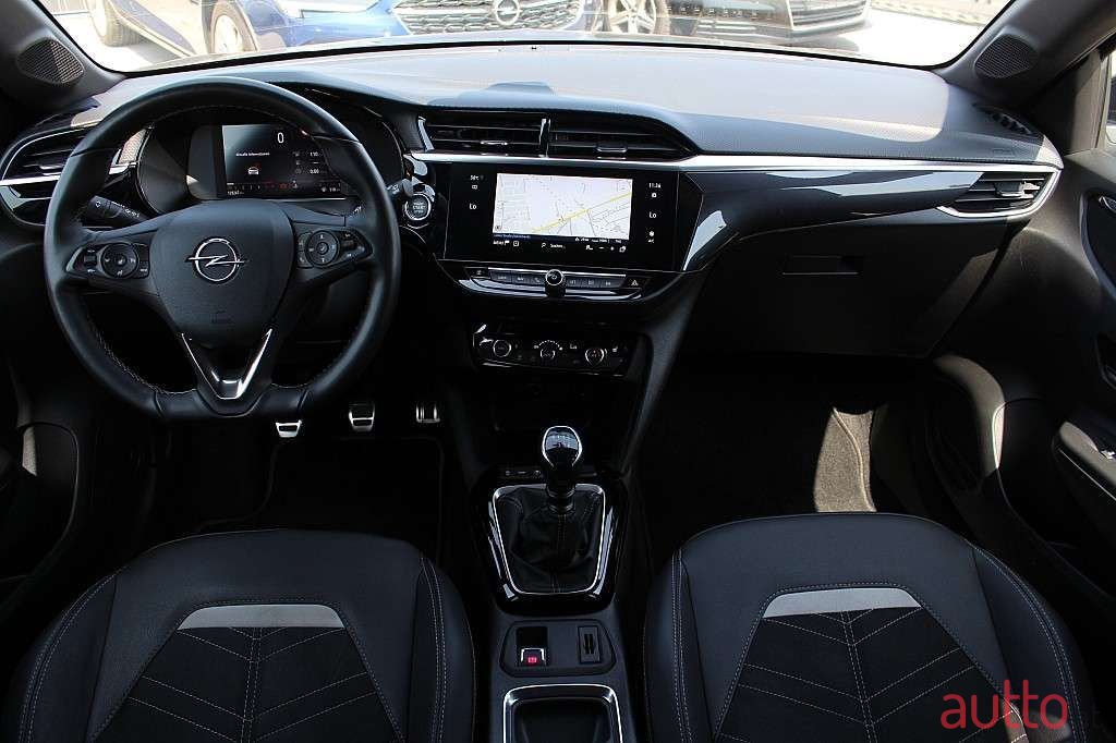 2021' Opel Corsa photo #2