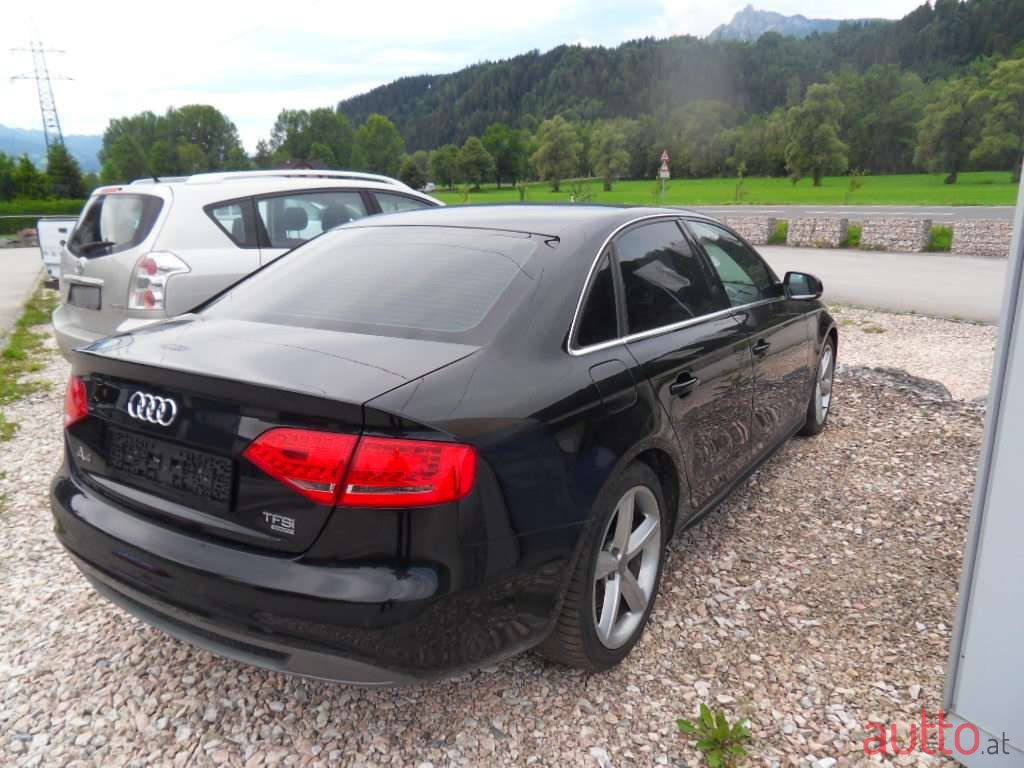 2010' Audi A4 photo #5