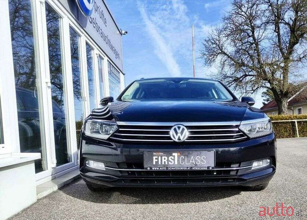 2019' Volkswagen Passat photo #3