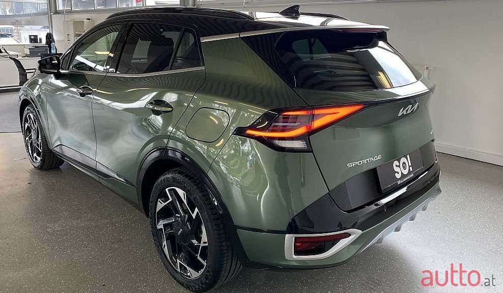2022' Kia Sportage photo #3