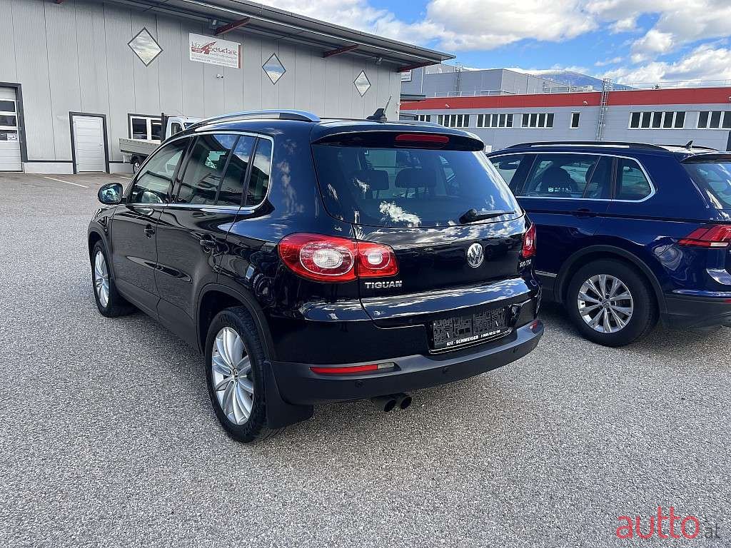 2008' Volkswagen Tiguan photo #3