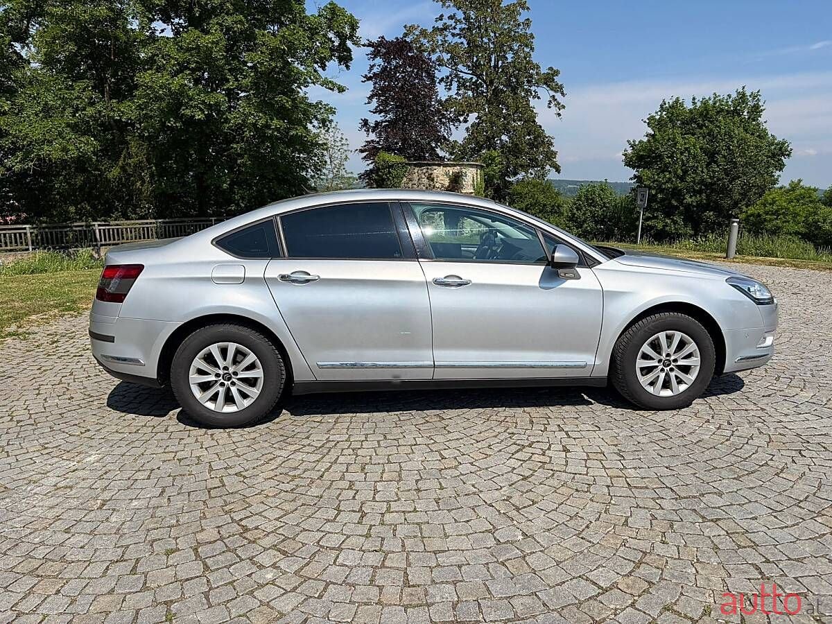 2013' Citroen C5 photo #4
