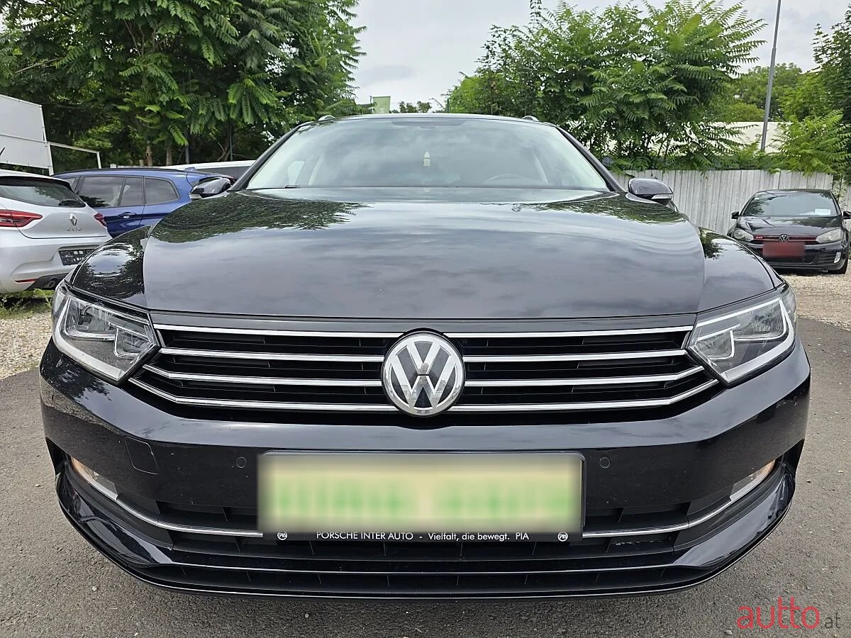 2015' Volkswagen Passat photo #4