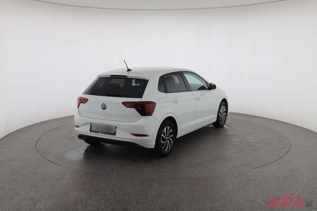 2023' Volkswagen Polo photo #6