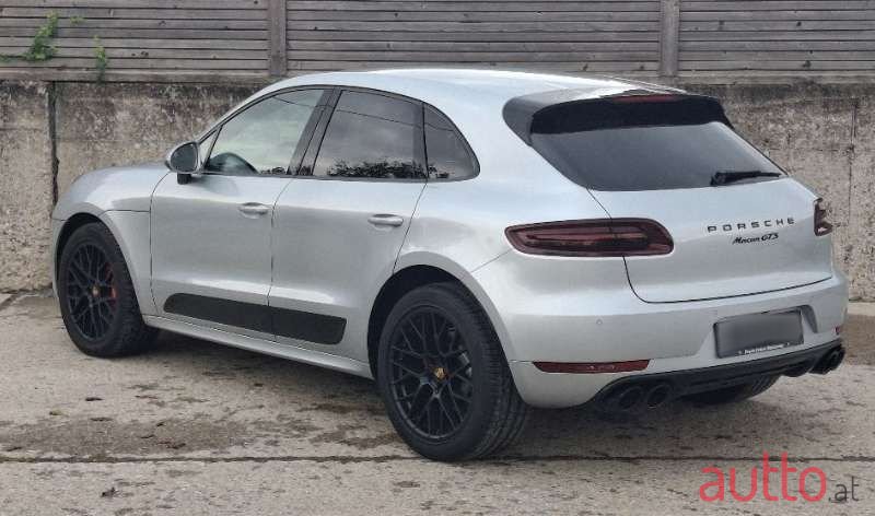 2016' Porsche Macan photo #6