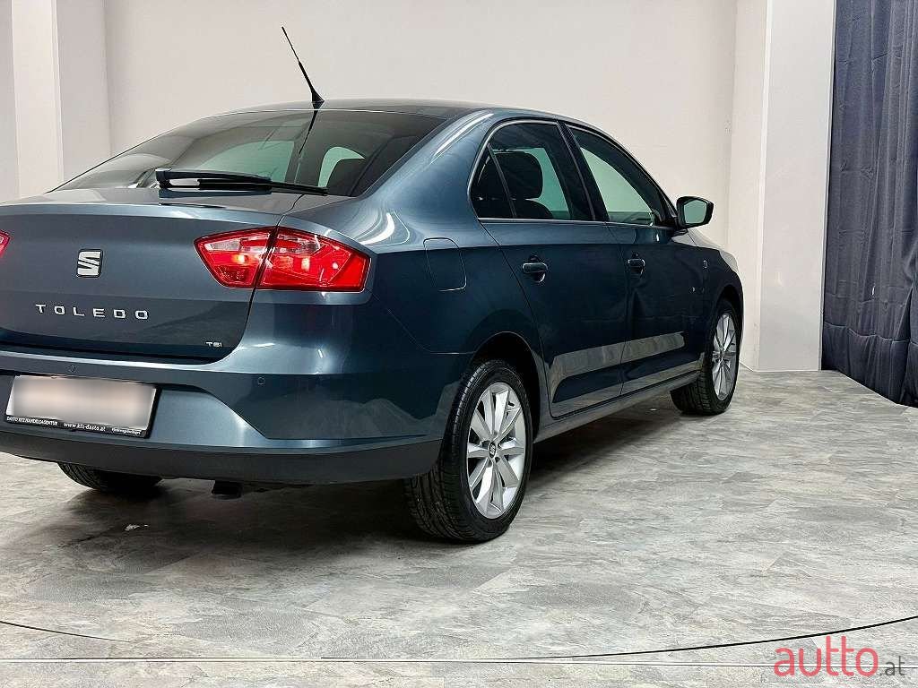 2014' SEAT Toledo photo #5