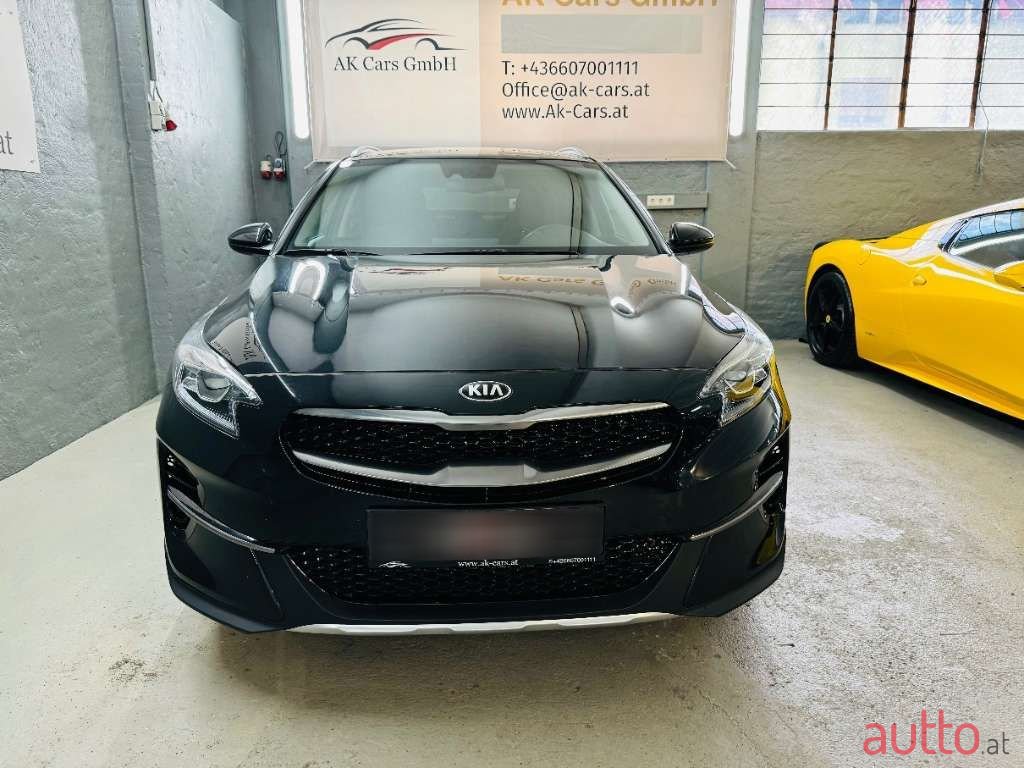 2021' Kia XCeed photo #2