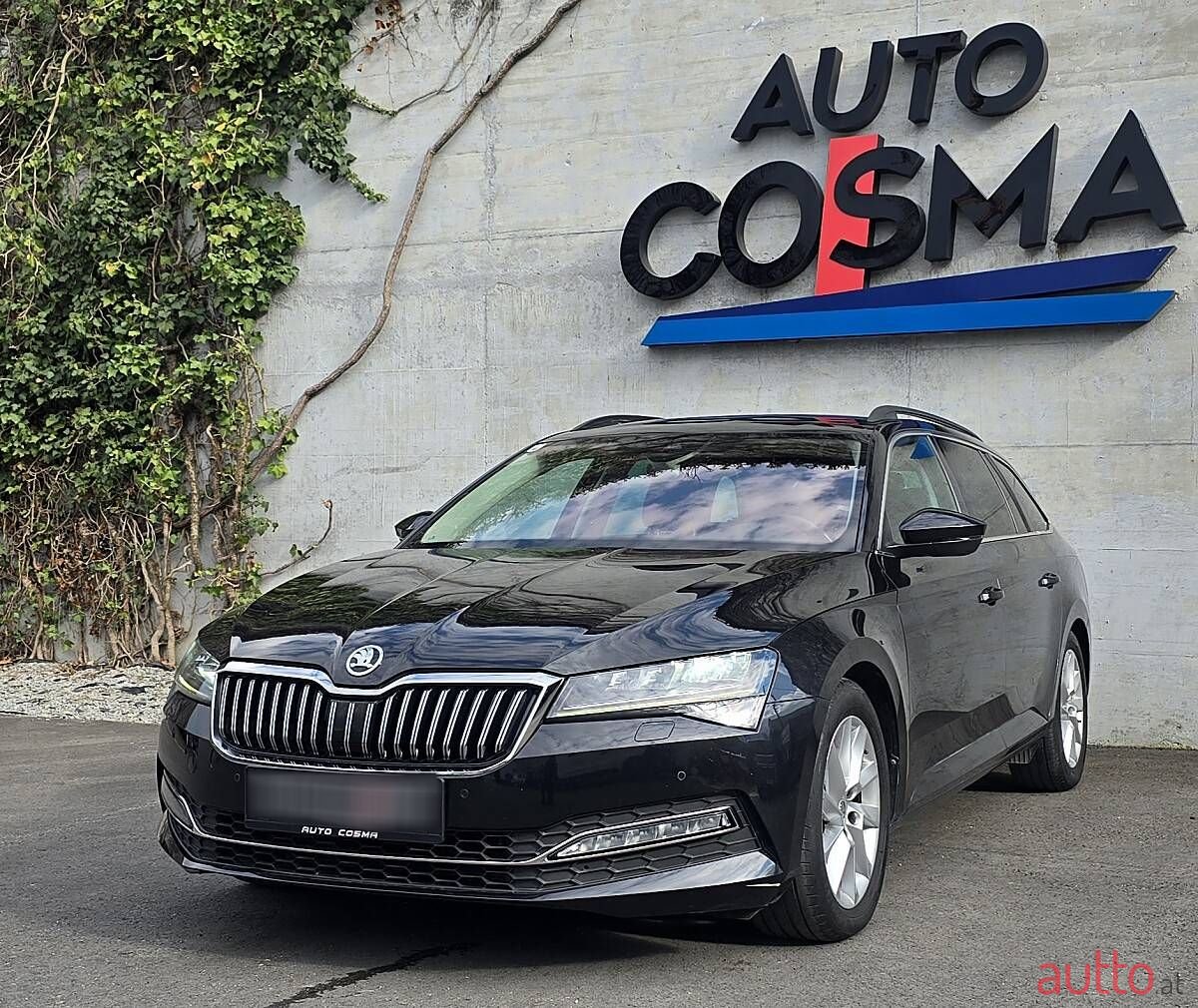 2022' Skoda Superb photo #1