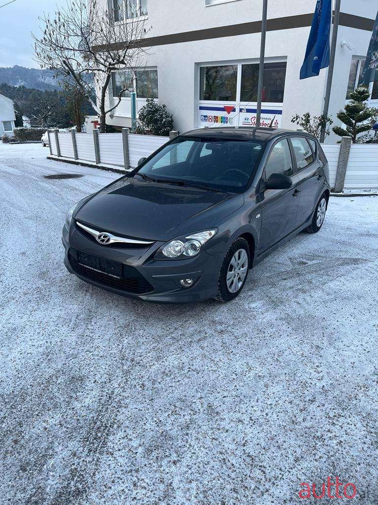 2010' Hyundai i30 photo #2