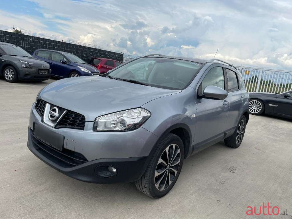 2011' Nissan Qashqai photo #1
