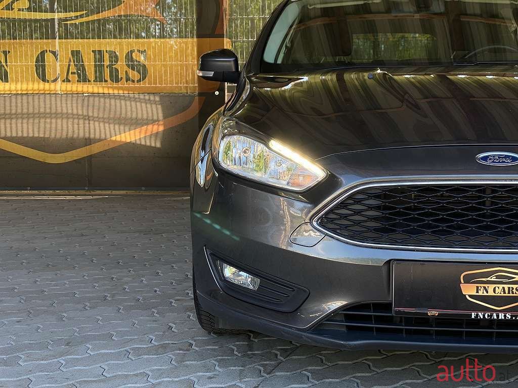 2015' Ford Focus photo #4