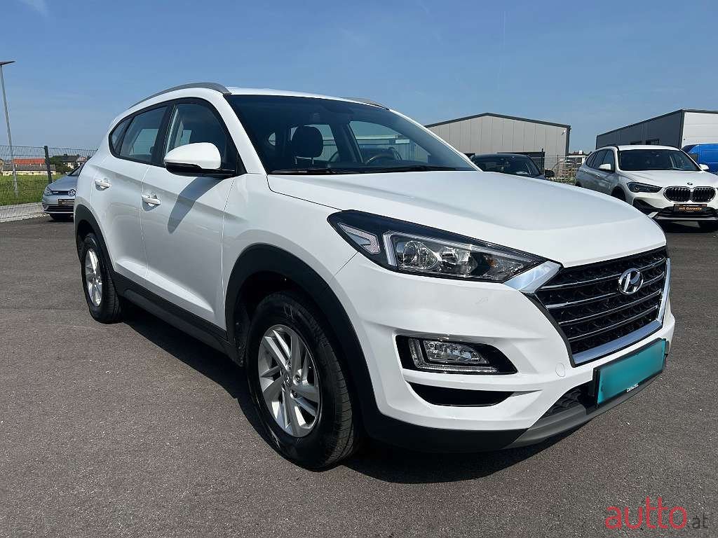2020' Hyundai Tucson photo #3