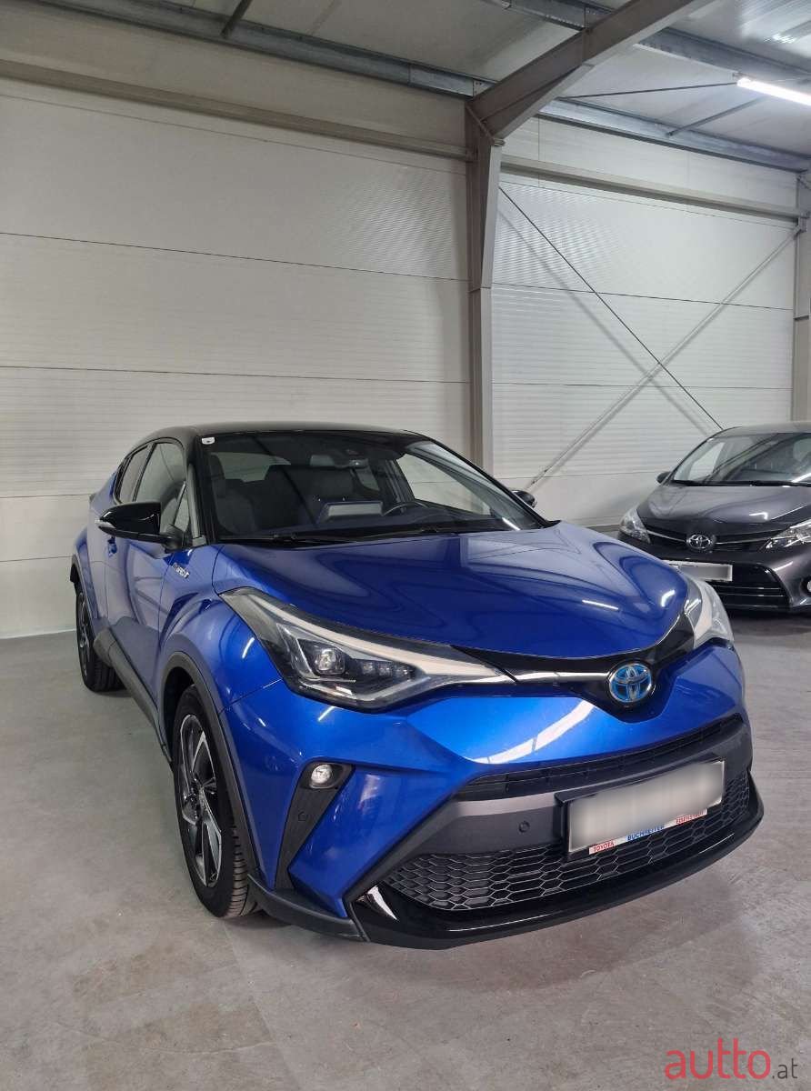 2020' Toyota C-HR photo #4