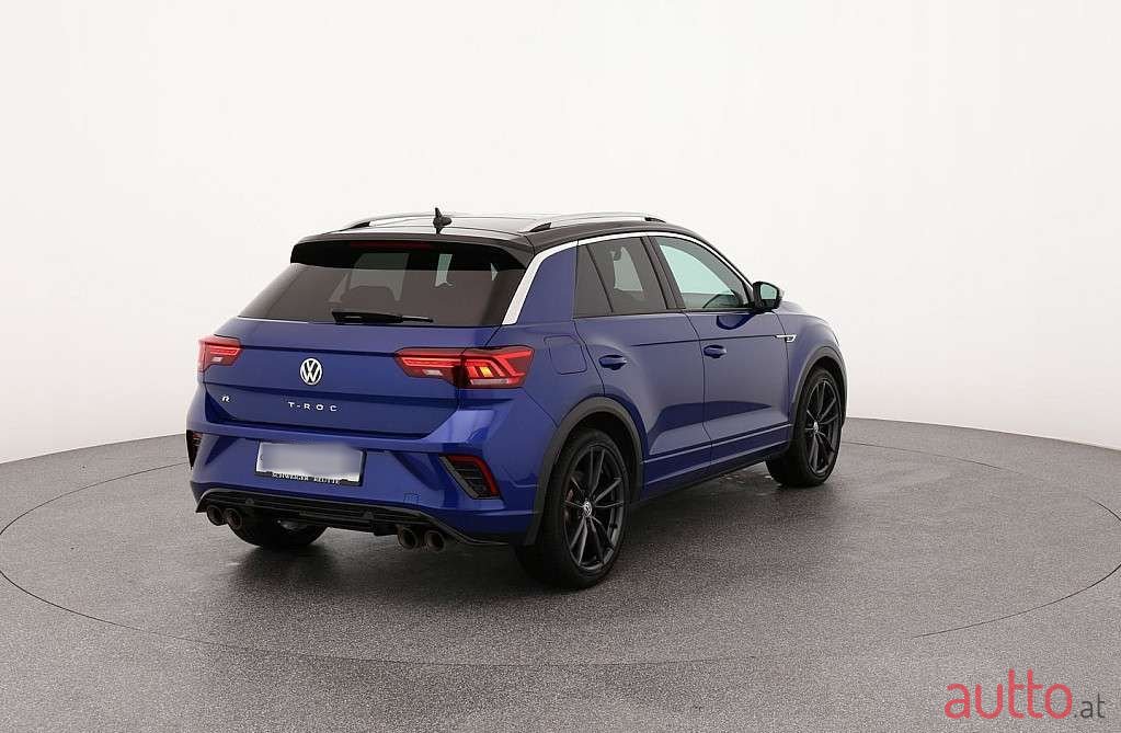 2020' Volkswagen T-Roc photo #5