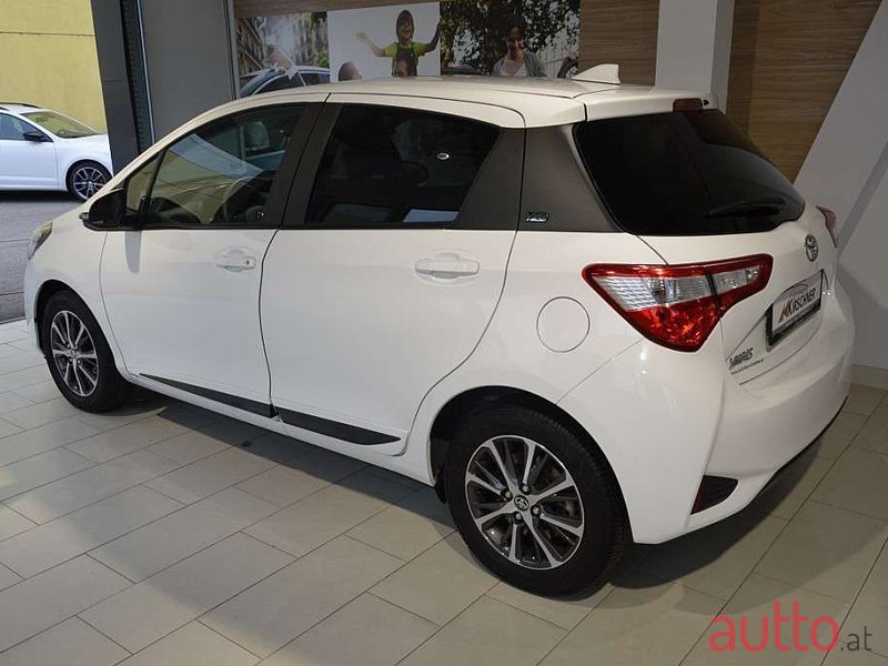 2019' Toyota Yaris photo #3