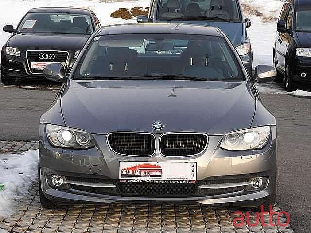 2012' BMW 3Er-Reihe photo #6