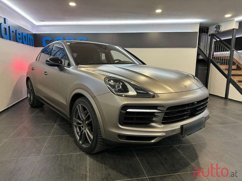 2019' Porsche Cayenne photo #4