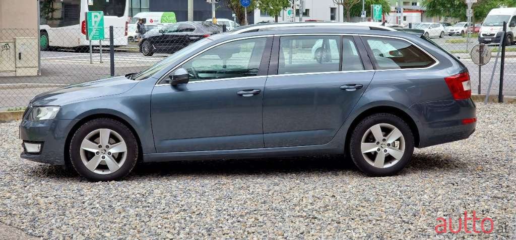 2016' Skoda Octavia photo #4