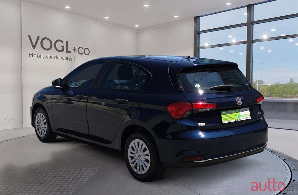 2017' Fiat Tipo photo #3