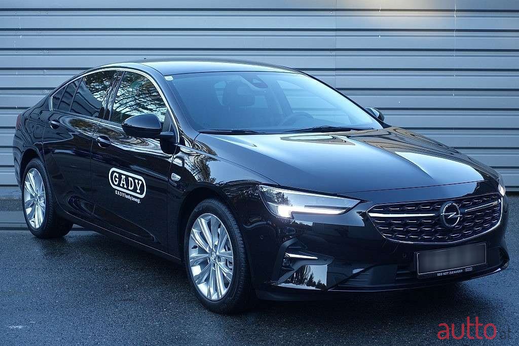 2021' Opel Insignia photo #3