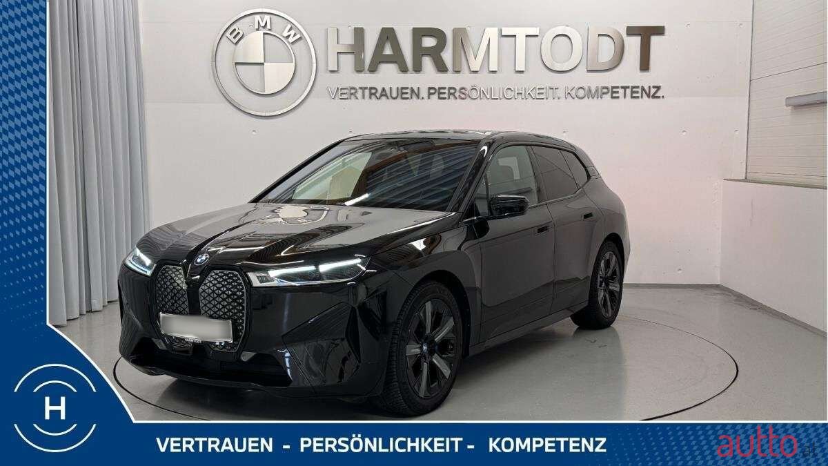 2022' BMW iX photo #1