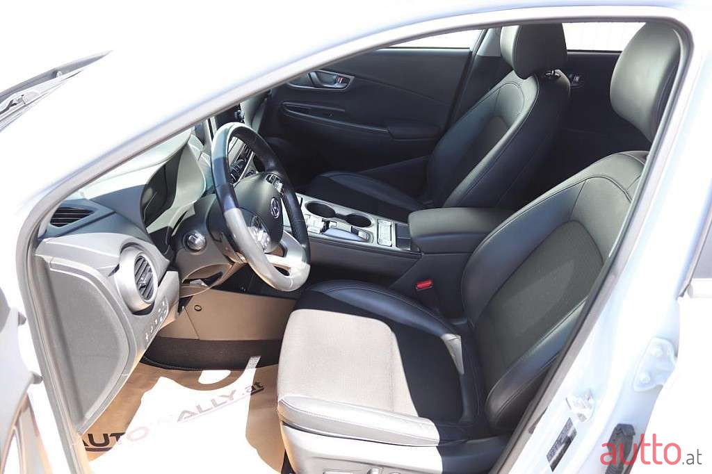 2019' Hyundai Kona photo #5