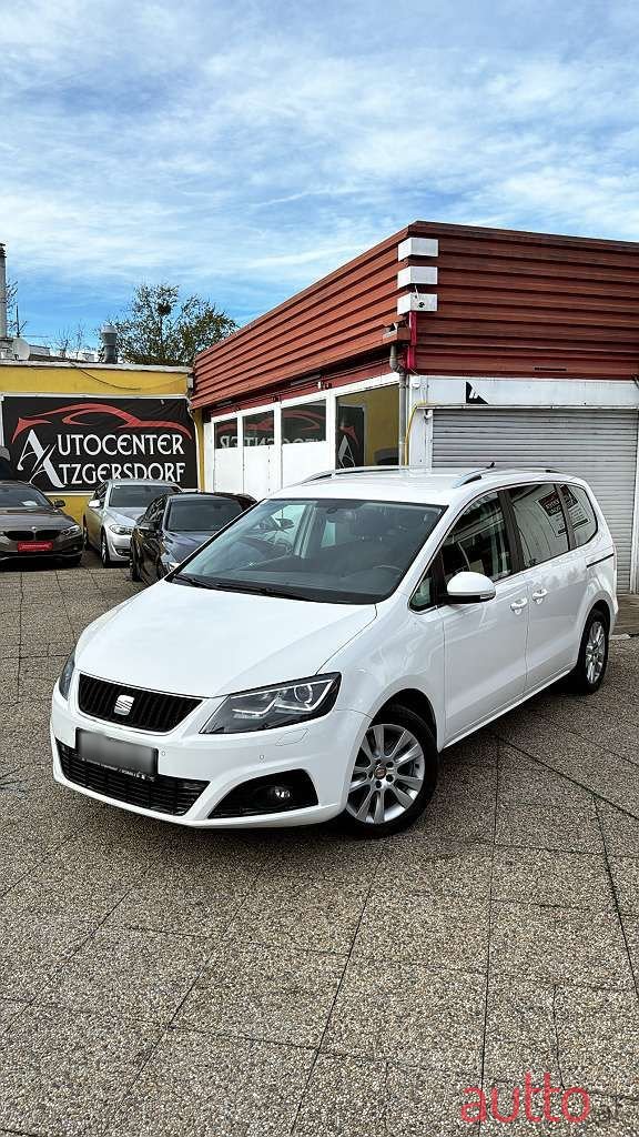 2013' SEAT Alhambra photo #2
