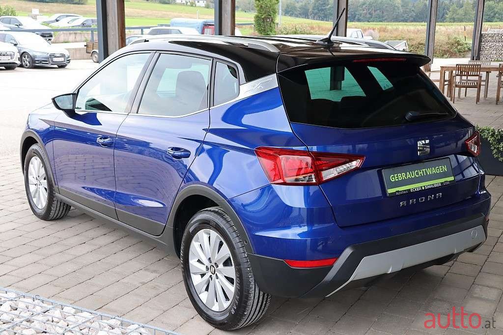 2020' SEAT Arona photo #3