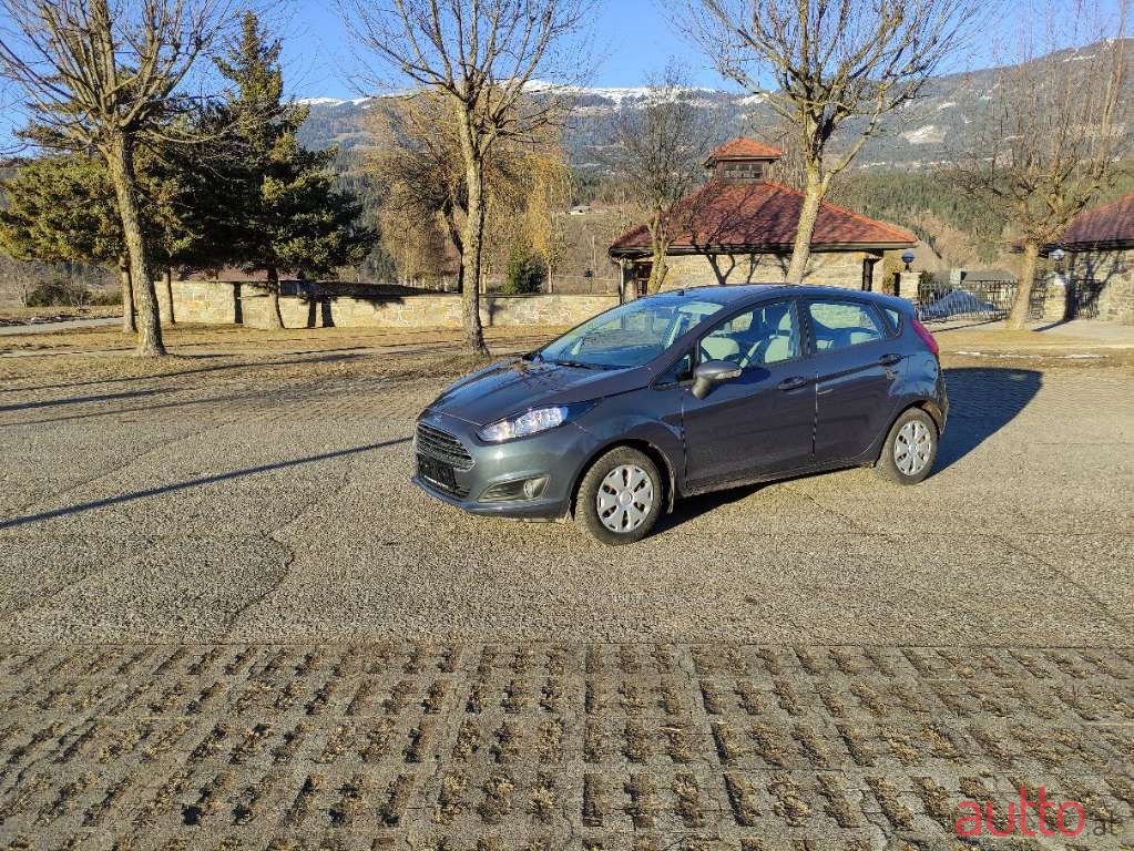 2014' Ford Fiesta photo #4