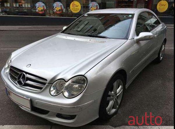 2006' Mercedes-Benz Clk-Klasse photo #3