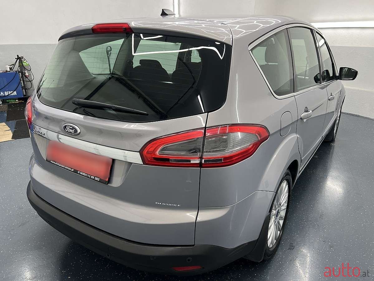 2013' Ford S-Max photo #6