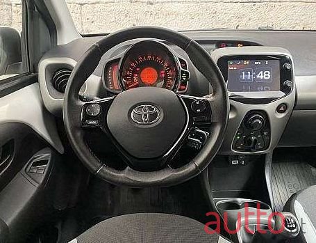 2015' Toyota Aygo photo #4