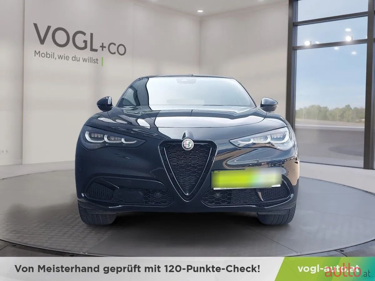 2024' Alfa Romeo Stelvio photo #5