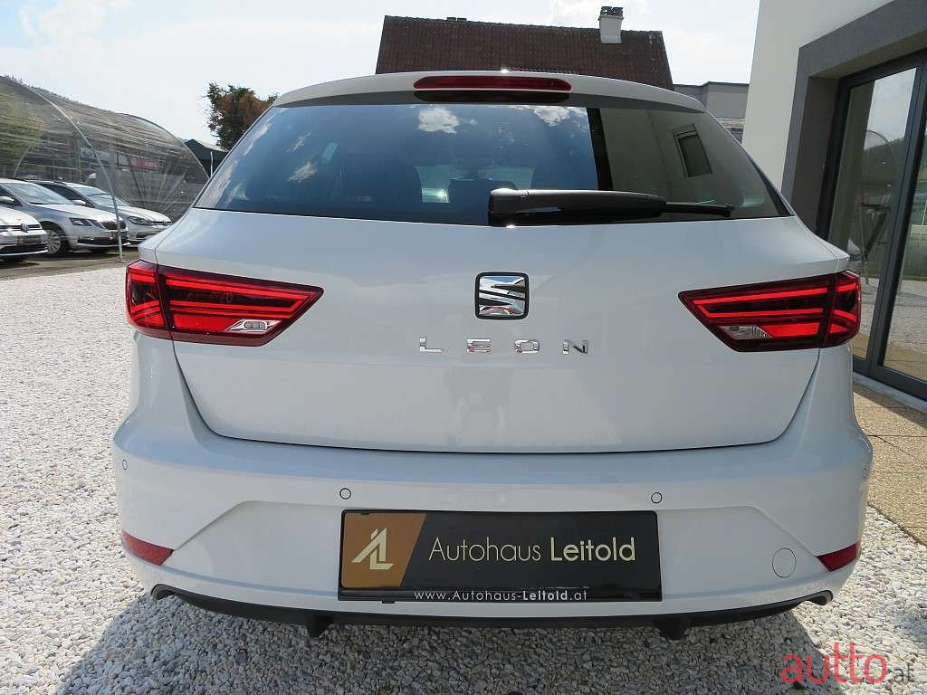 2019' SEAT Leon photo #5