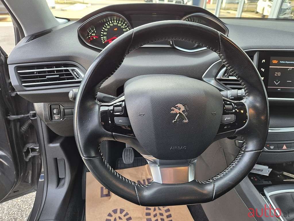 2019' Peugeot 308 photo #6