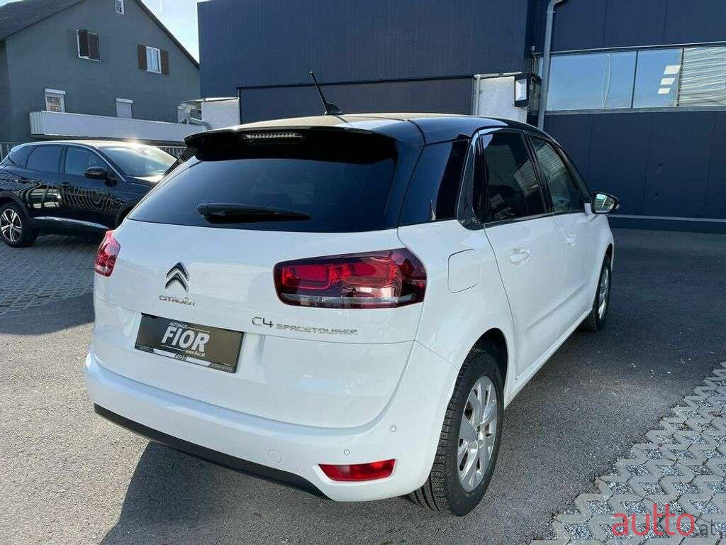 2018' Citroen C4 Picasso photo #5