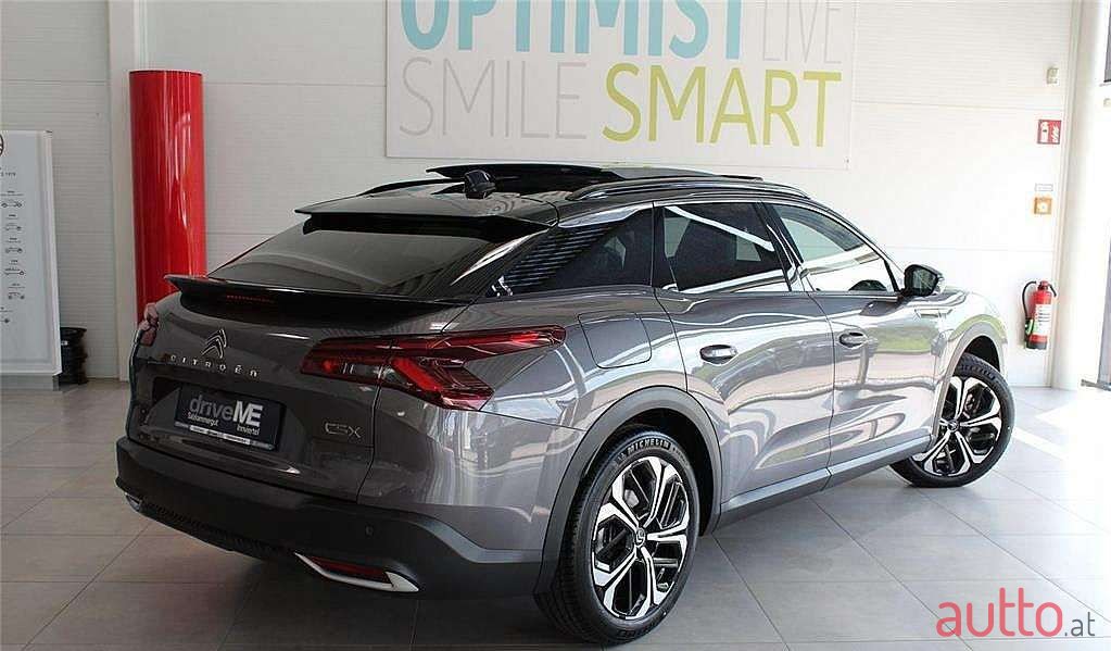 2022' Citroen C5 X photo #5