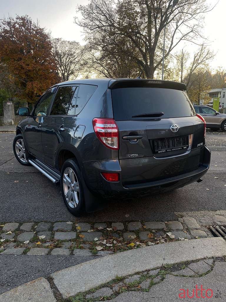2010' Toyota RAV4 photo #3