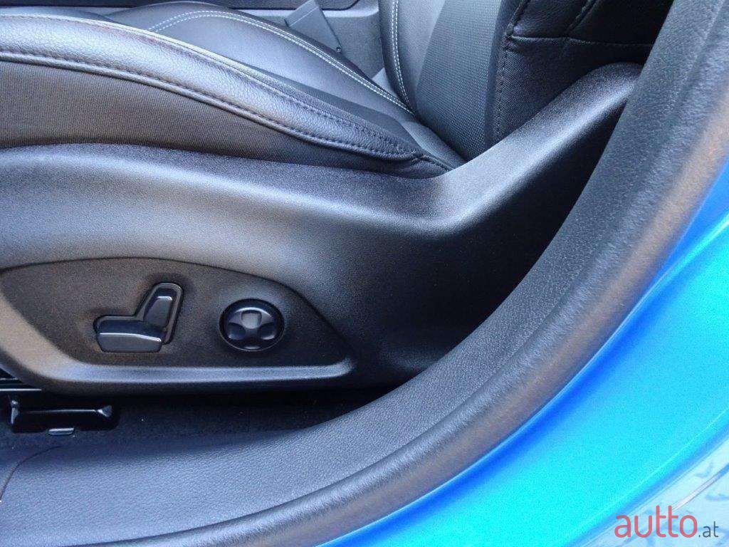 2021' Jeep Compass photo #4