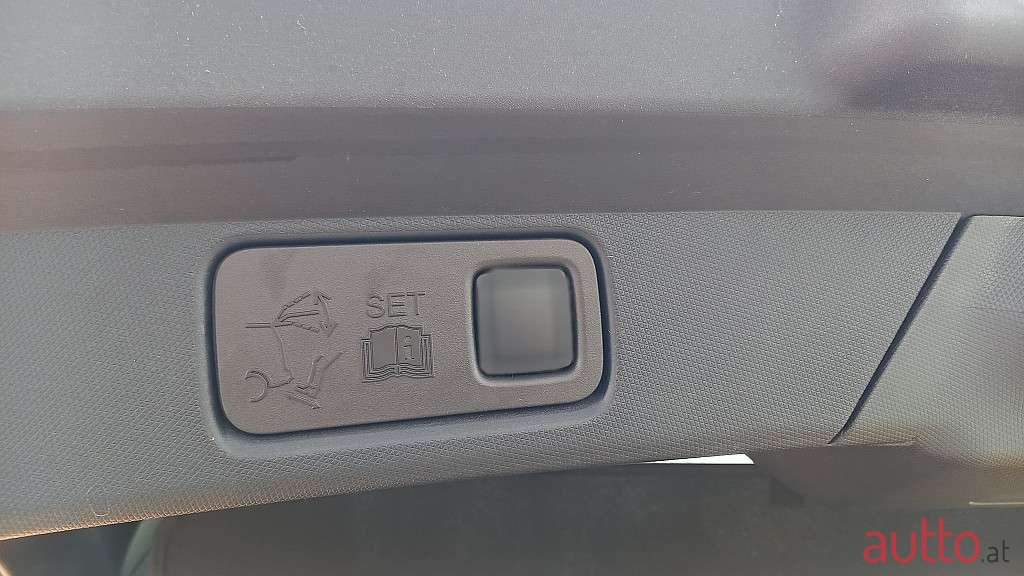 2022' Ford Mustang Mach-E photo #6