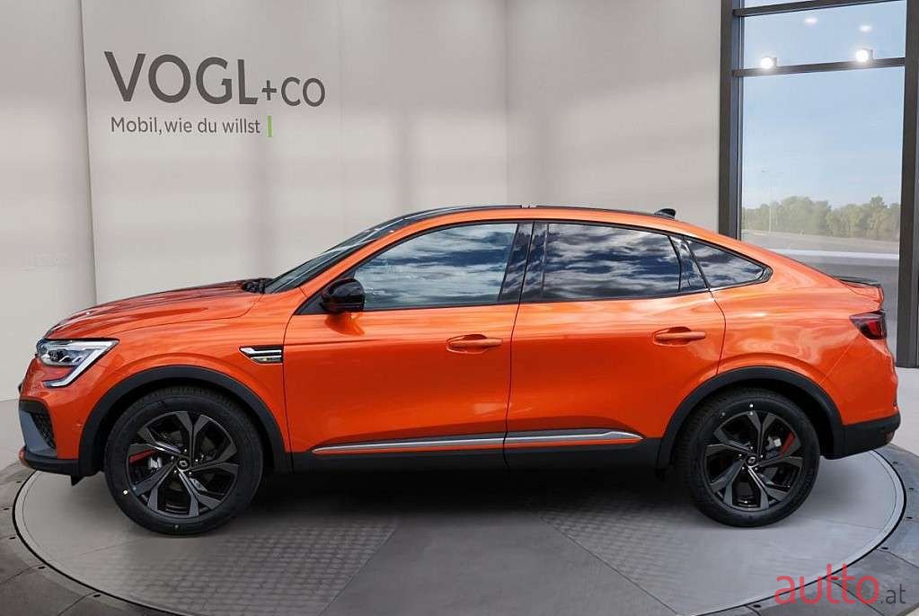 2022' Renault Arkana photo #2