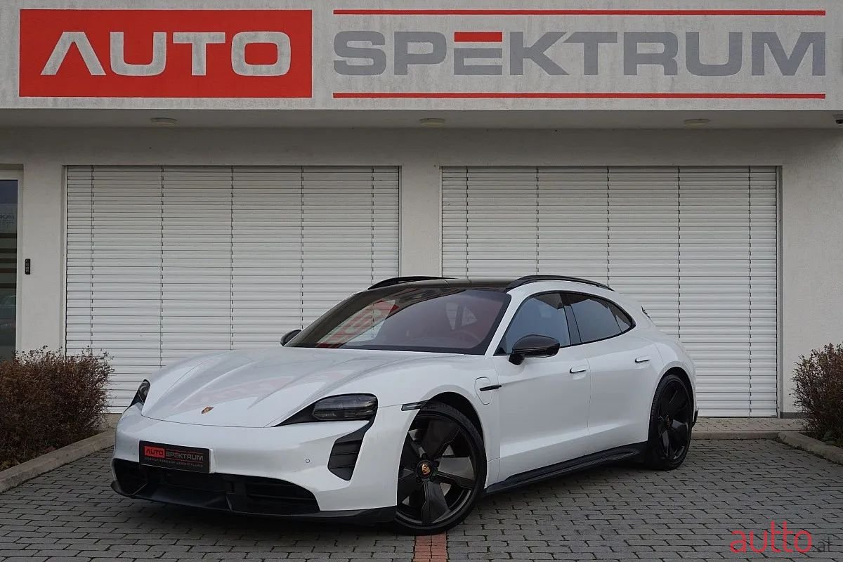 2022' Porsche Taycan photo #1