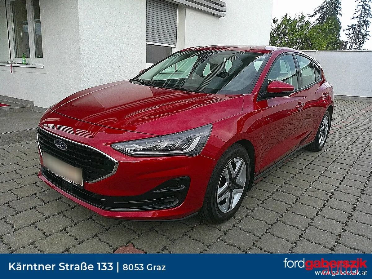 2022' Ford Focus photo #1