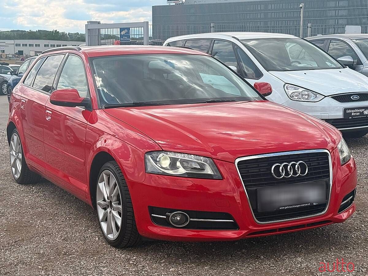 2012' Audi A3 photo #3