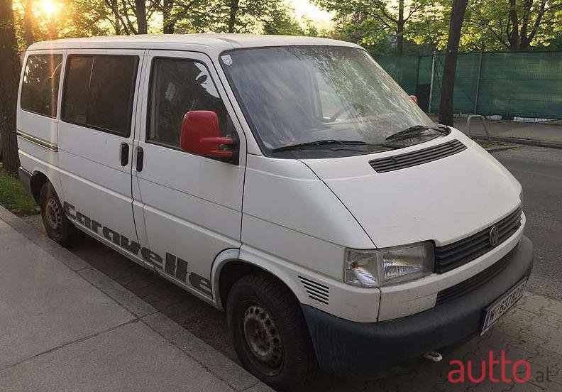 2000' Volkswagen Transporter T5 photo #1